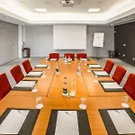 Courtyard By Marriott Airport 4*