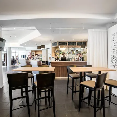 万豪图卢兹机场度假酒店 酒店 4*