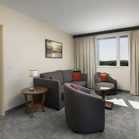 万豪图卢兹机场度假酒店