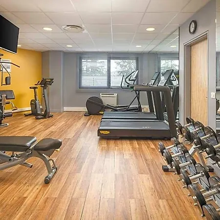 Courtyard By Marriott Airport 4*