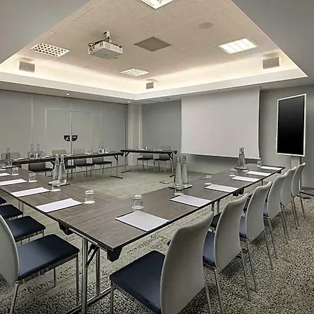 Courtyard By Marriott Airport Tolosa