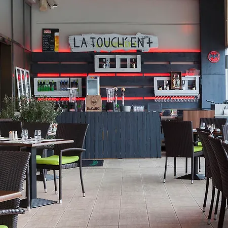Hotel Courtyard By Marriott Airport 4*
