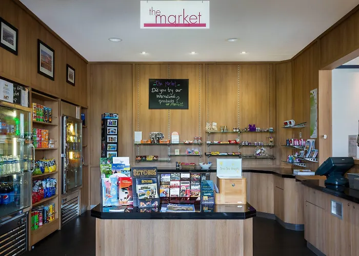 Hotel Courtyard By Marriott Airport