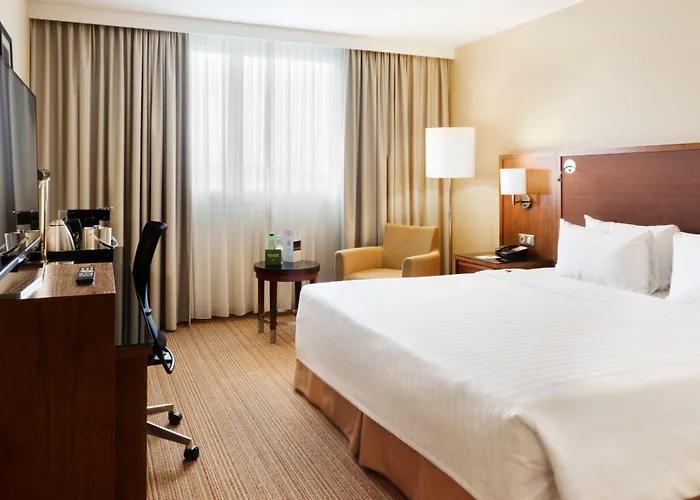 Hotel Courtyard By Marriott Airport 4*