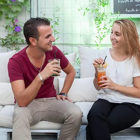 Courtyard By Marriott Airport Ξενοδοχείο