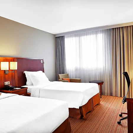 Hotell Courtyard By Marriott Airport Toulouse