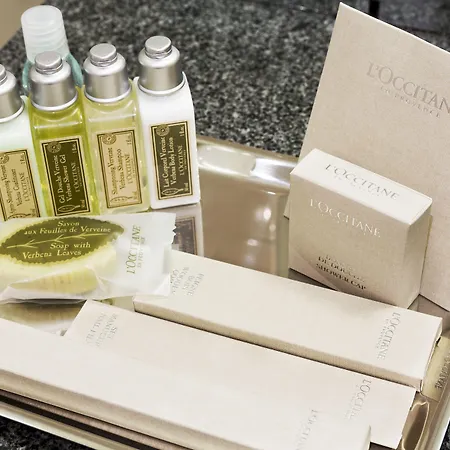 Ξενοδοχείο Courtyard By Marriott Airport 4*