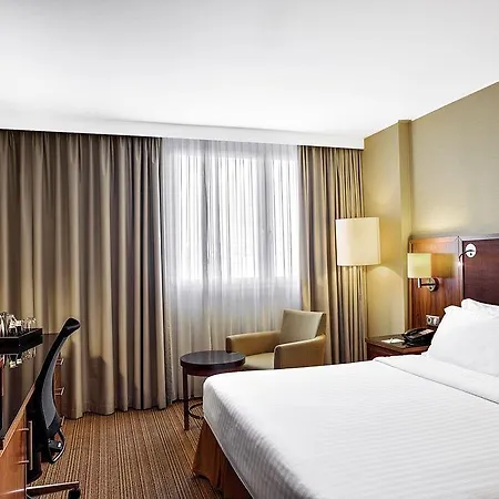 Courtyard By Marriott Airport Hotel Toulouse