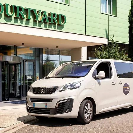Courtyard By Marriott Airport Hotel 4*