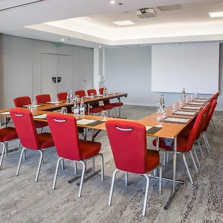 Courtyard By Marriott Airport Hotel Toulouse